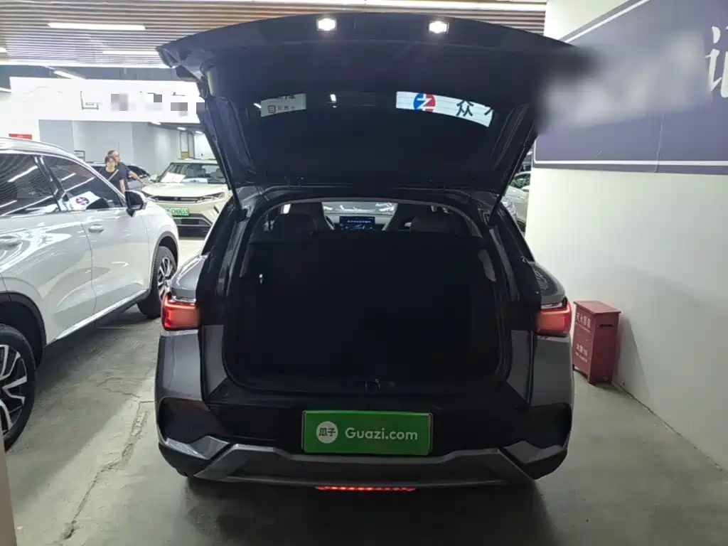 BYD Yuan Plus — миниатюра 19