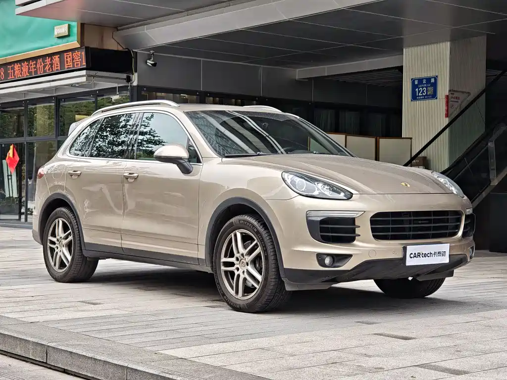 Porsche Cayenne 2015