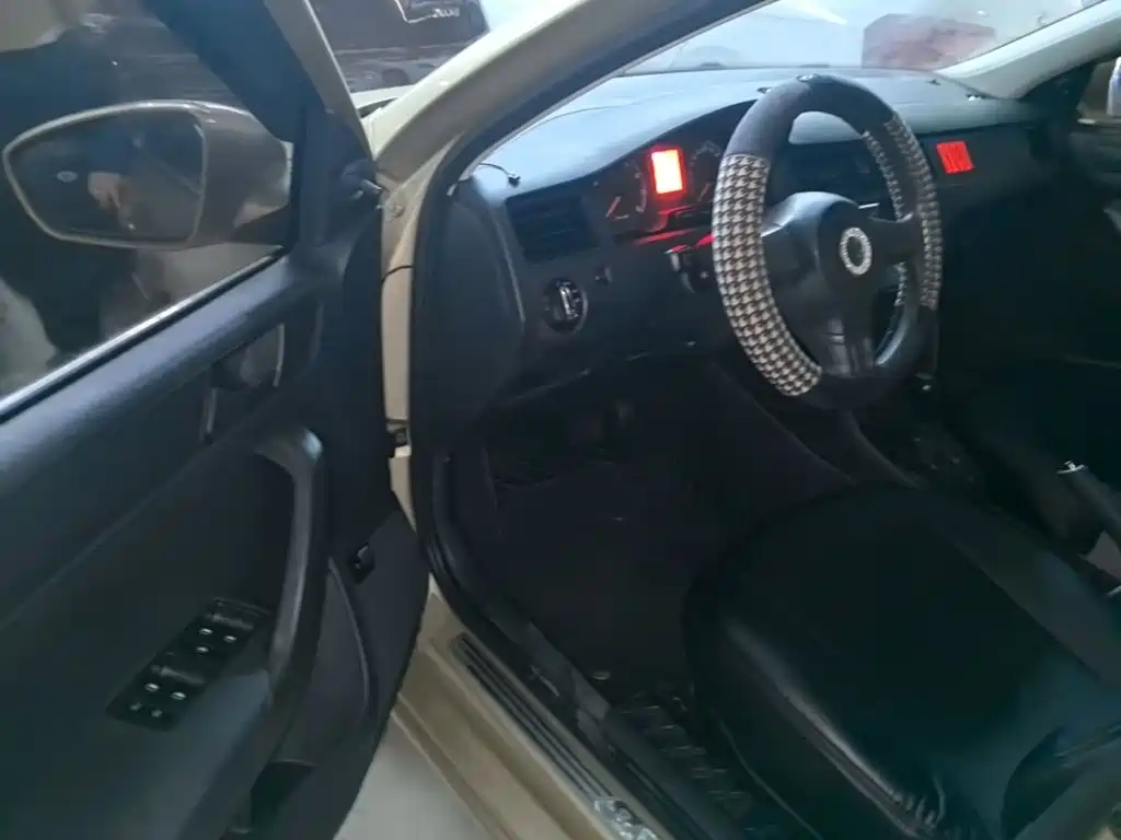 Volkswagen Santana — миниатюра 16