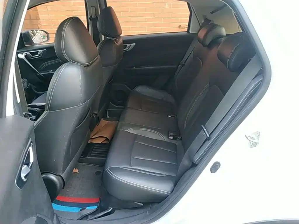 Geely Vision X3 — миниатюра 17