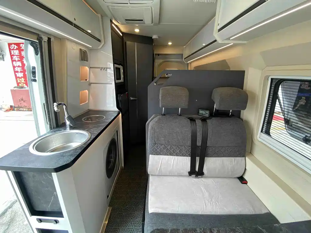 Maxus V90 RV — миниатюра 7