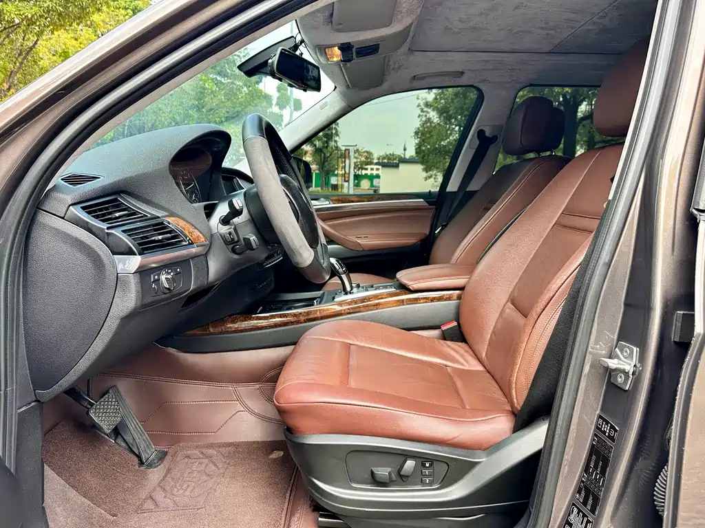 BMW X5 (Import) — миниатюра 7
