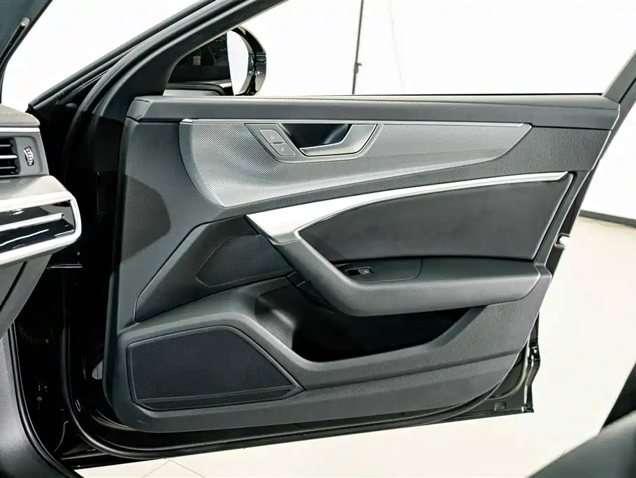 Audi A6L — миниатюра 16