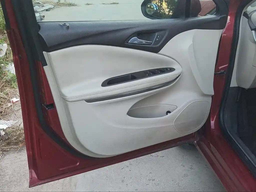Buick Verano — миниатюра 8