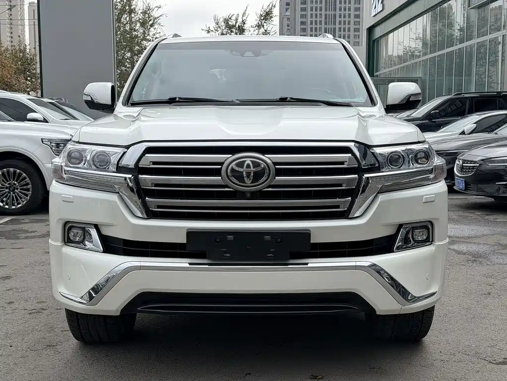Toyota Land Cruiser — миниатюра 2