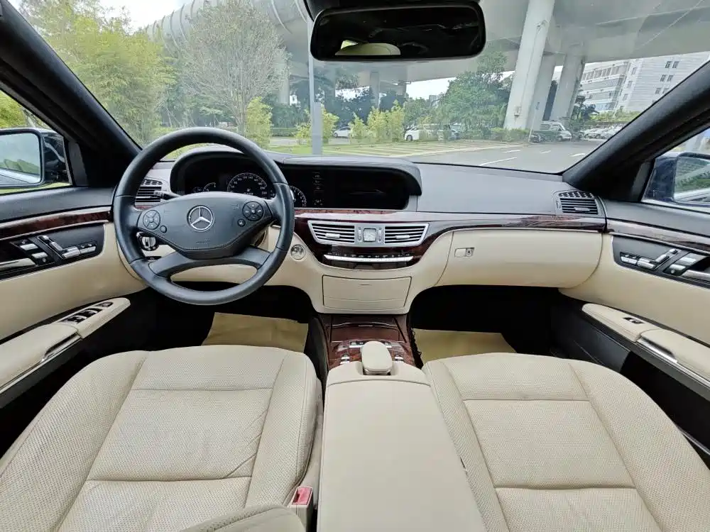 Mercedes-Benz S-Class — миниатюра 14