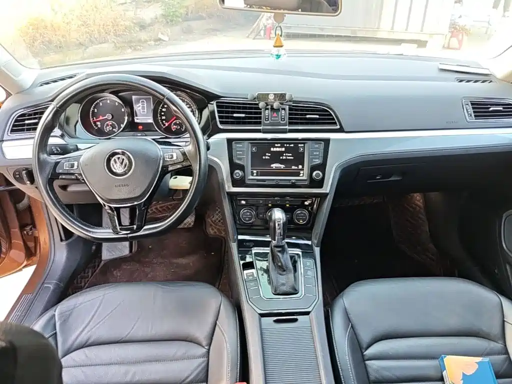 Volkswagen Lamando — миниатюра 10