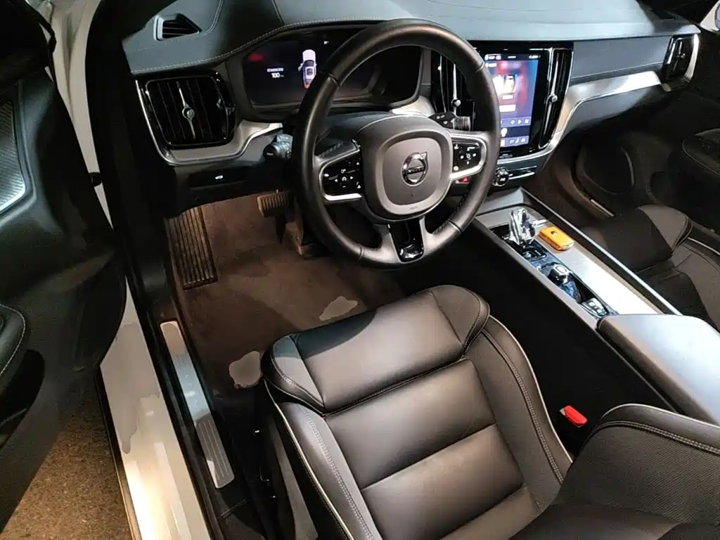 Volvo S60 — миниатюра 21