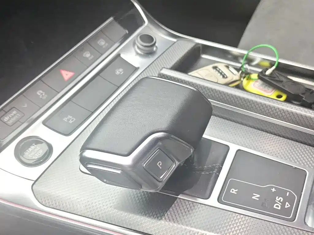 Audi A6L — миниатюра 15