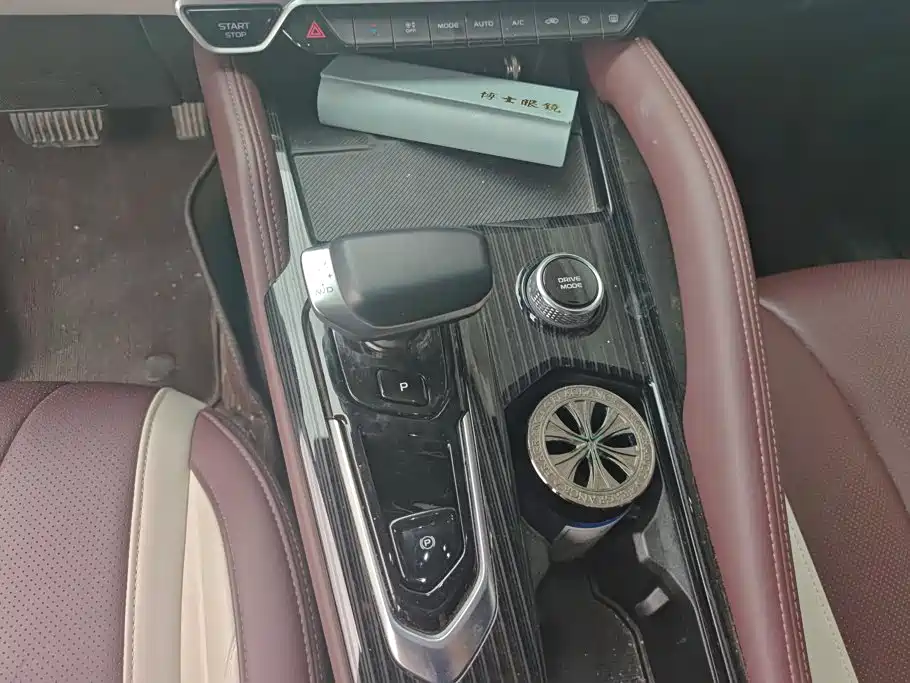 Geely Xingyue L — миниатюра 16