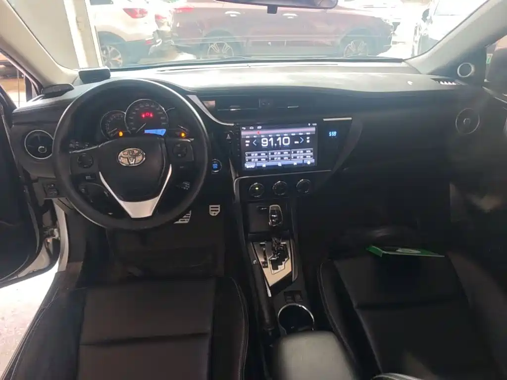 Toyota Corolla — миниатюра 10