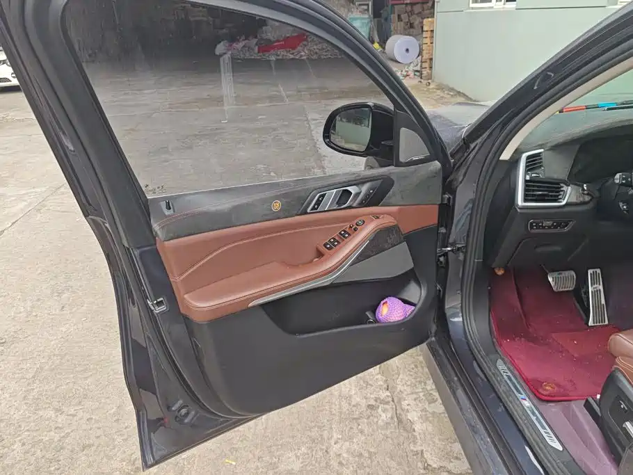 BMW X5 (Import) — миниатюра 7