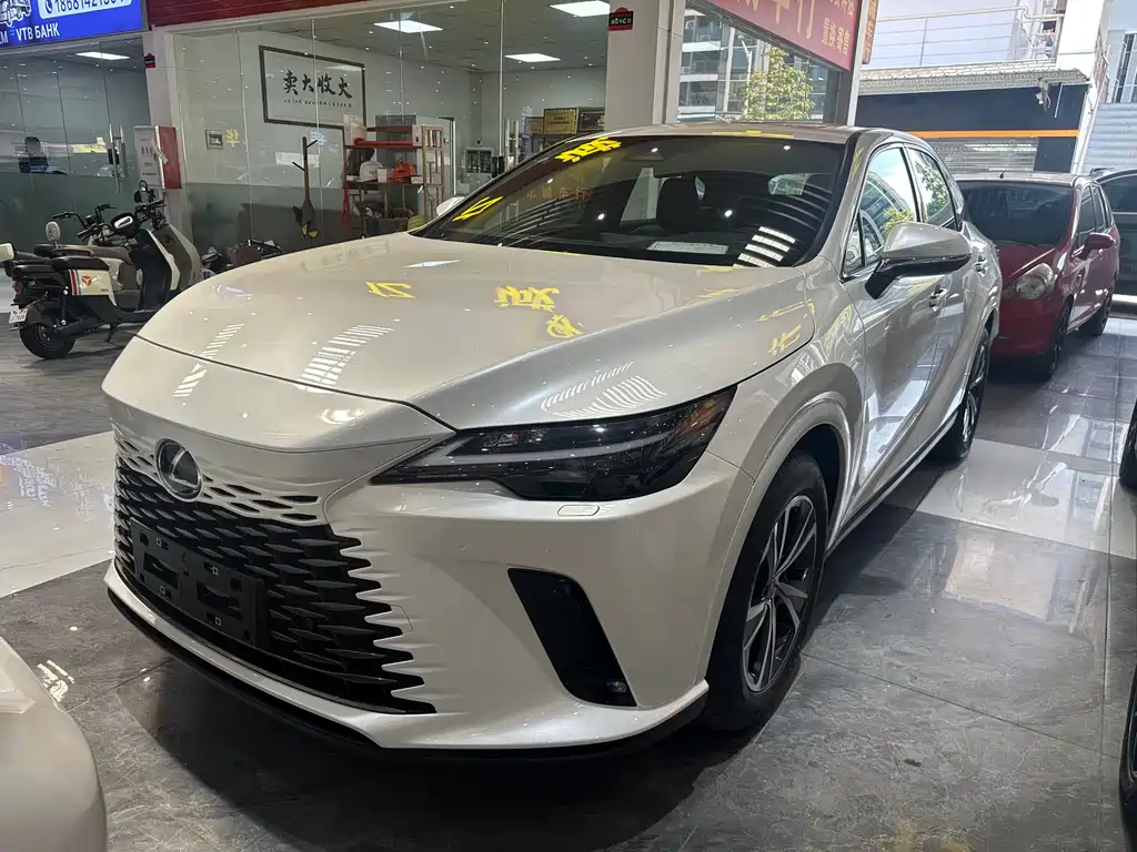 Купить Lexus RX