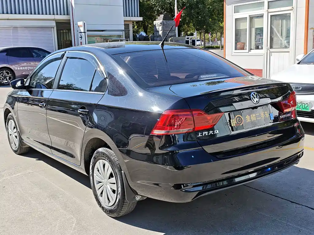 Volkswagen Santana — миниатюра 16