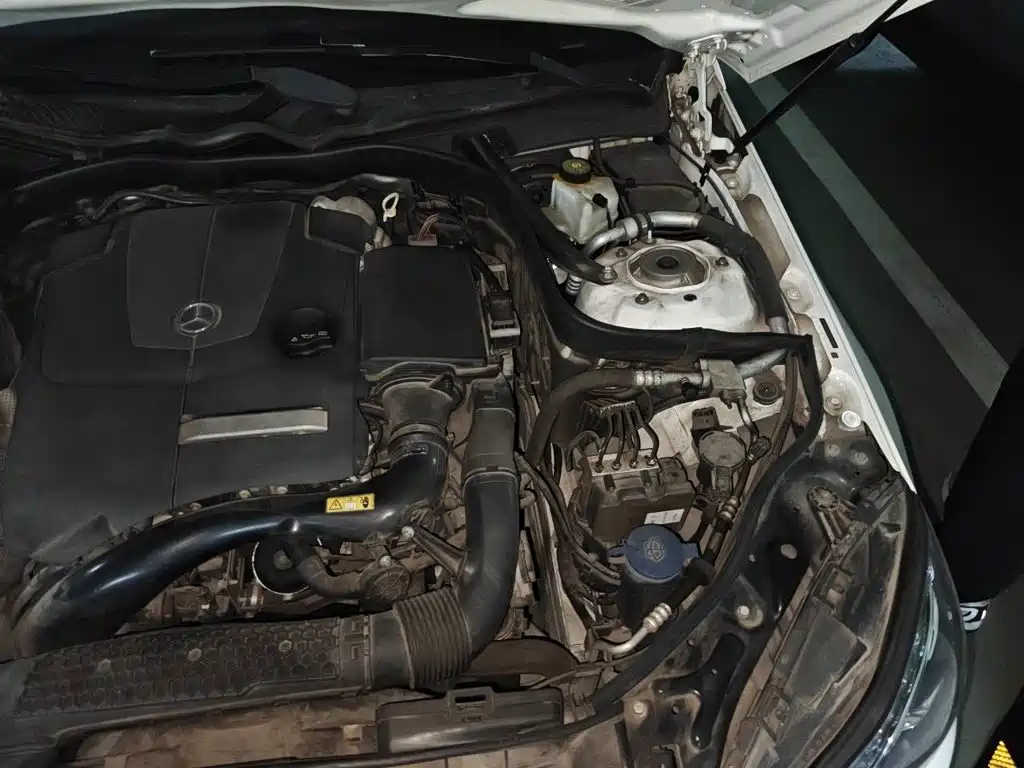 Mercedes-Benz E-Class — миниатюра 20
