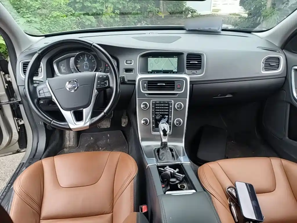 Volvo S60 — миниатюра 10