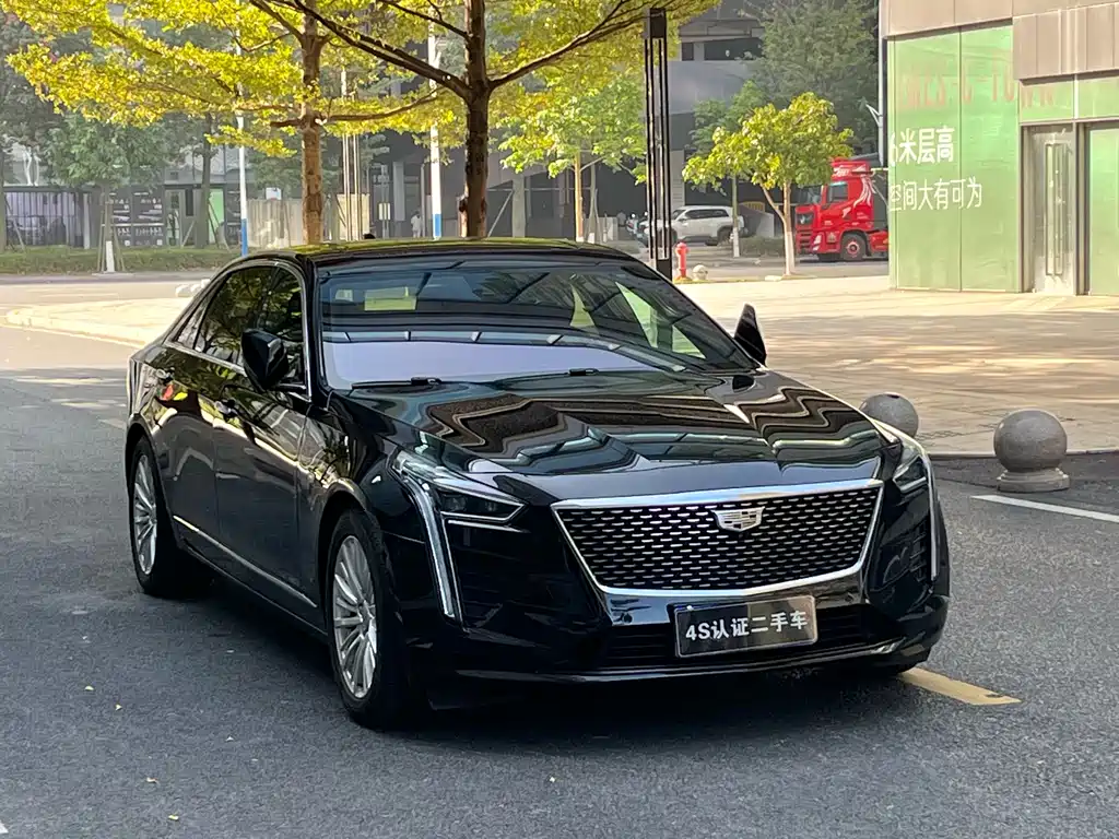 CADILLAC CT6