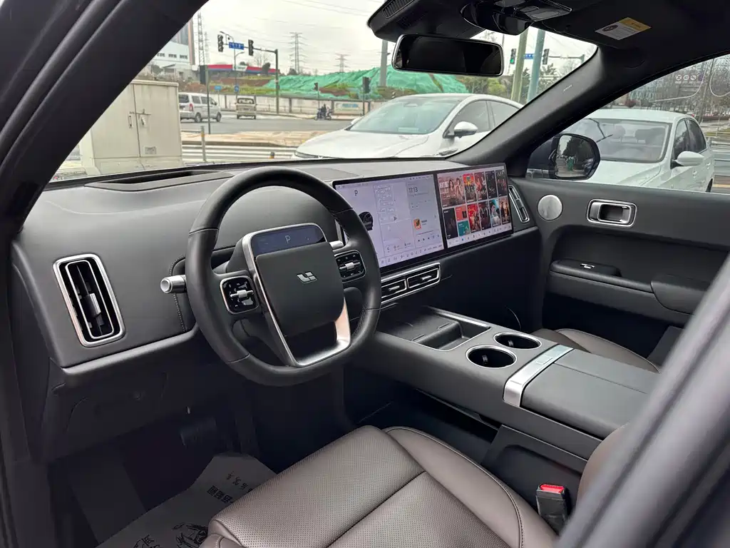 Li Auto IDEAL L8