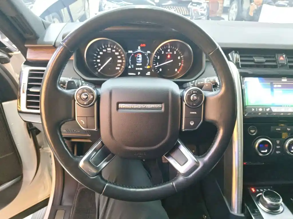 Land Rover Discovery — миниатюра 11