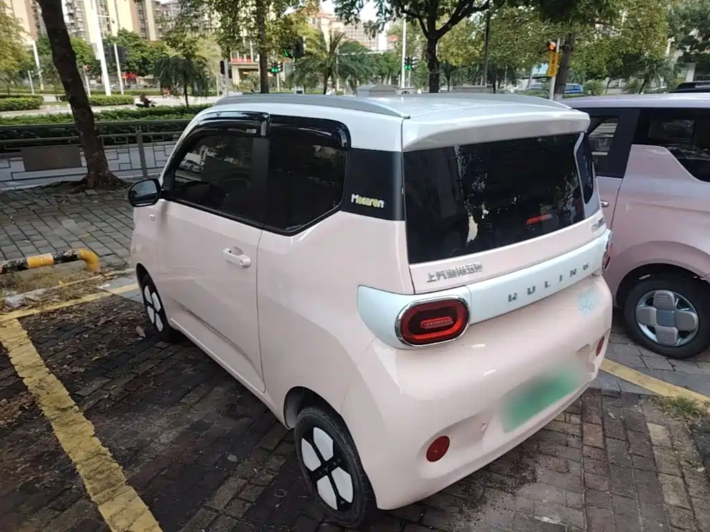 Wuling MINIEV — миниатюра 5