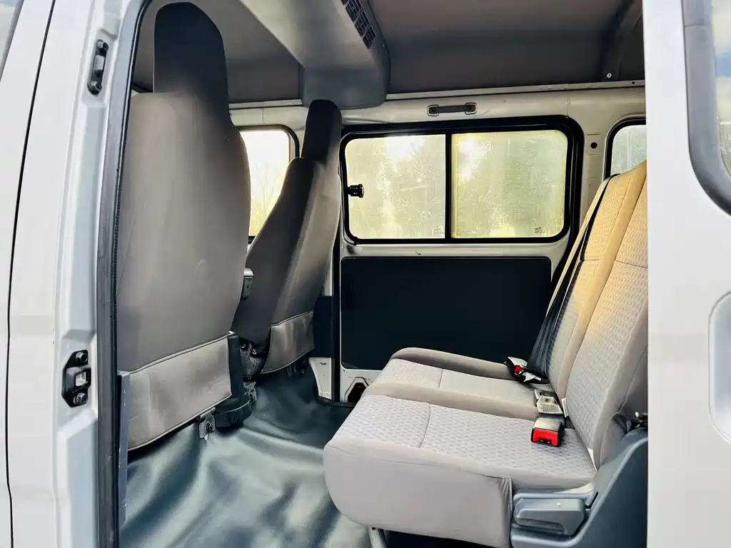 Wuling Zhiguang — миниатюра 6
