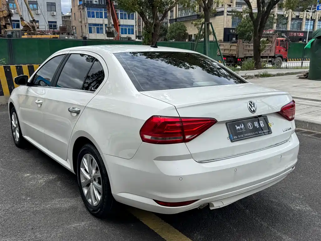 Volkswagen Lavida — миниатюра 6