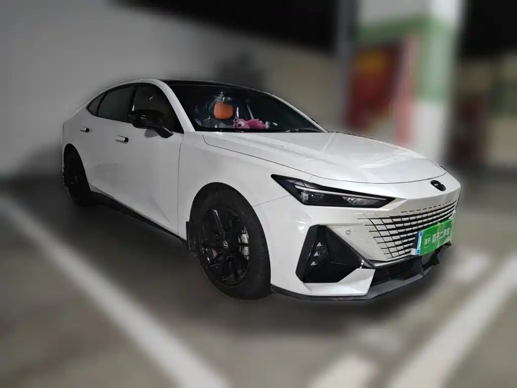 Changan UNI-V — миниатюра 3