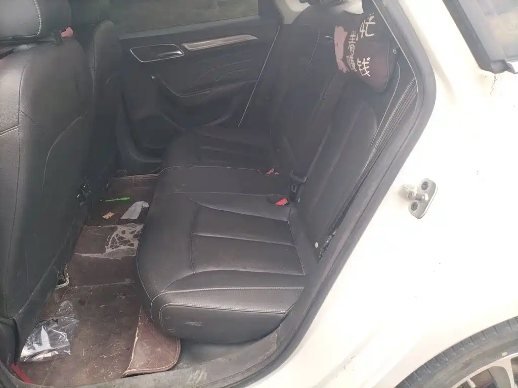 Roewe i6 Classic — миниатюра 15