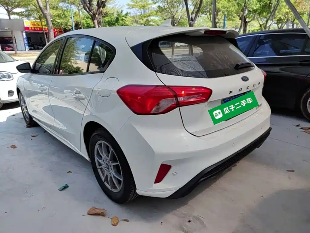 Ford Focus — миниатюра 5