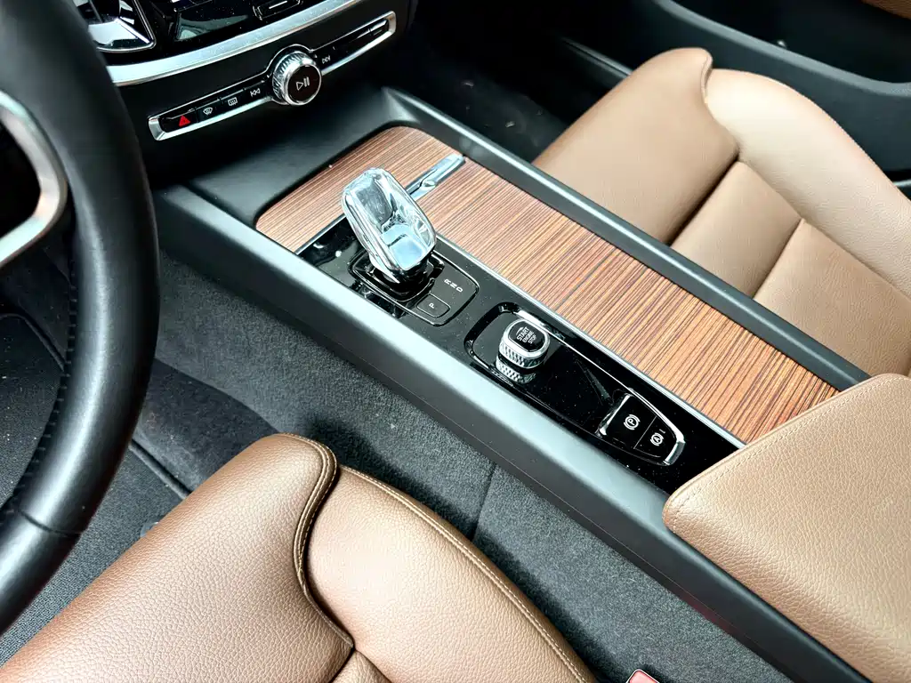 Volvo V60 2022 B5 Luxury