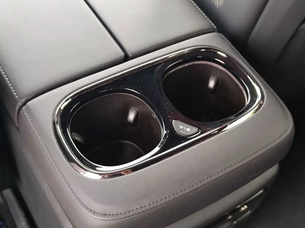 GAC Motor Trumpchi M8 — миниатюра 11