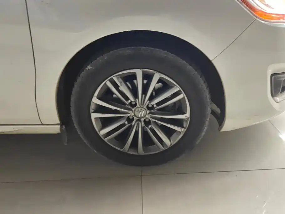 Citroen C4L — миниатюра 6