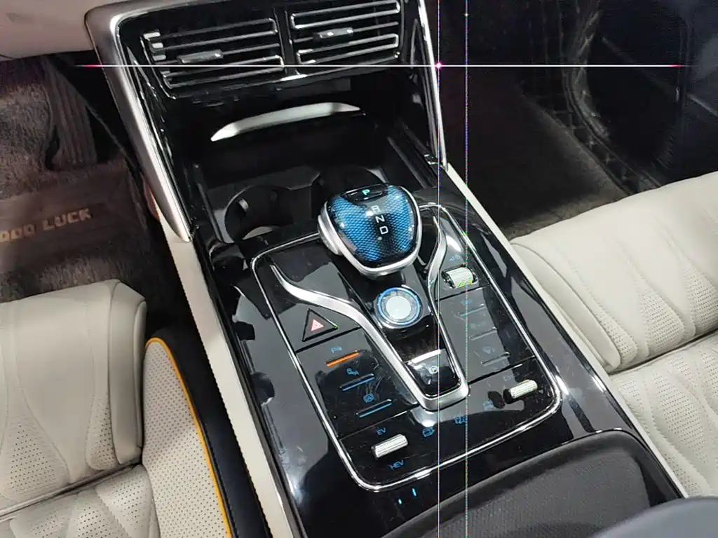 BYD Tang New Energy — миниатюра 14