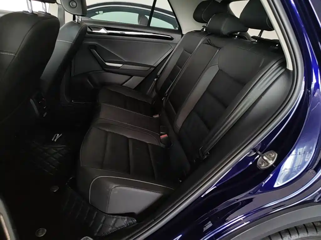 Volkswagen T-Roc — миниатюра 17