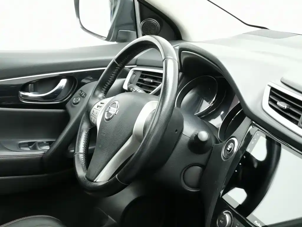 Nissan Qashqai — миниатюра 22
