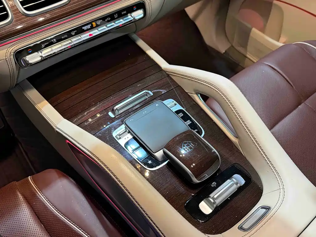 Mercedes-Benz GLS — миниатюра 14