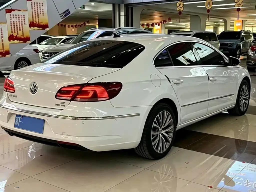 Volkswagen CC — миниатюра 4
