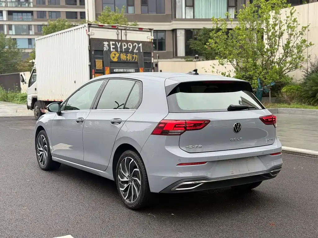 Volkswagen Golf — миниатюра 7