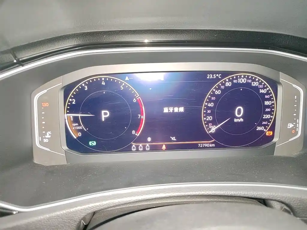 Volkswagen T-Roc — миниатюра 12