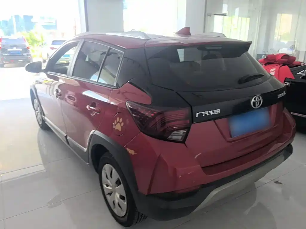 Toyota Yaris L — миниатюра 5
