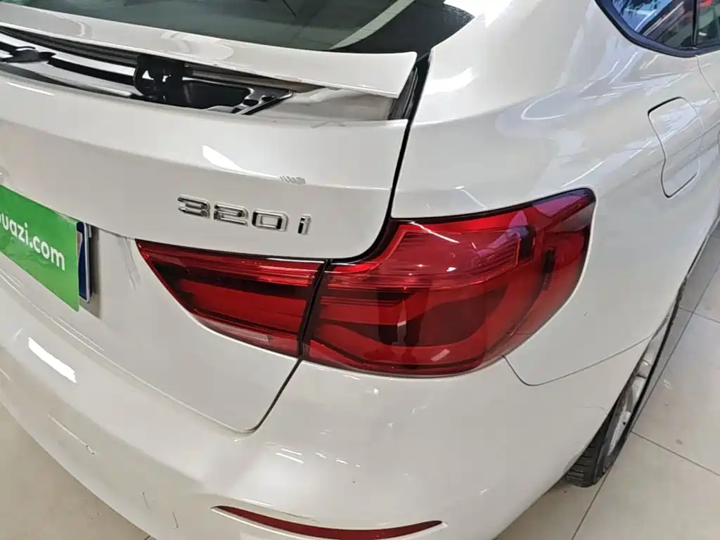 BMW 3 Series GT — миниатюра 8