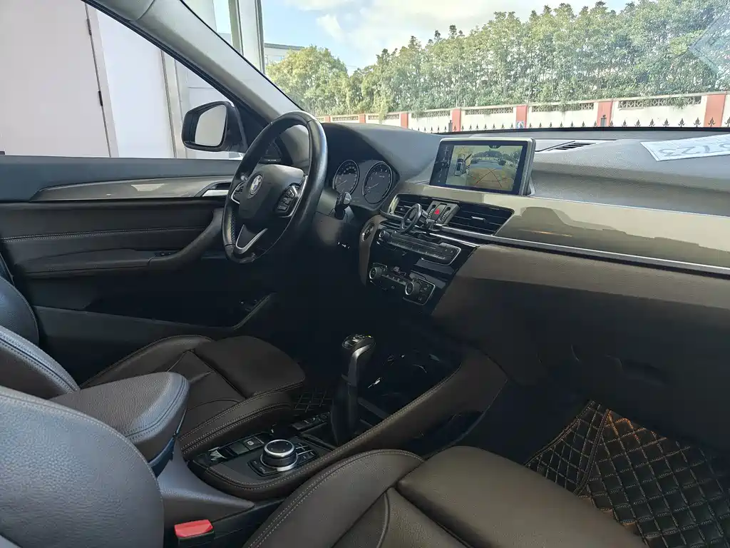 BMW X1 New Energy — миниатюра 13