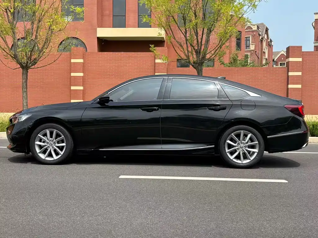 Honda Accord — миниатюра 2