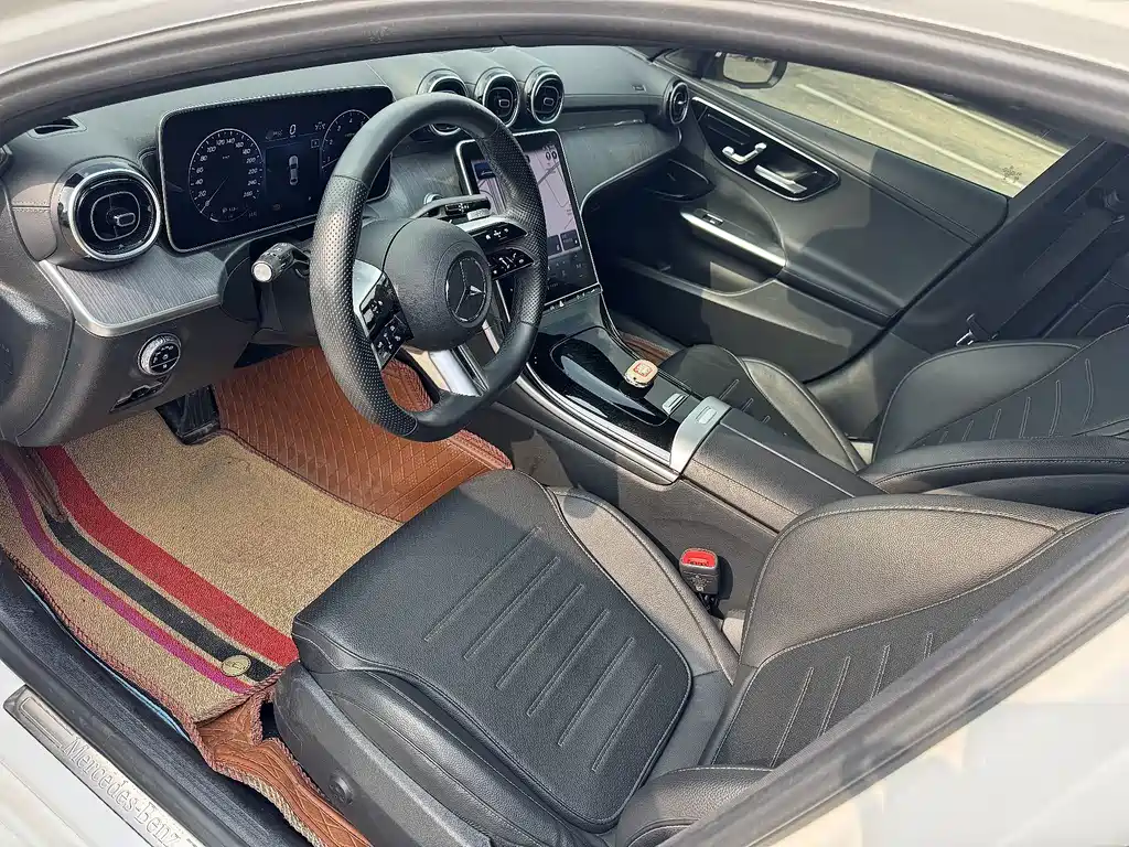 Mercedes-Benz C-Class — миниатюра 9