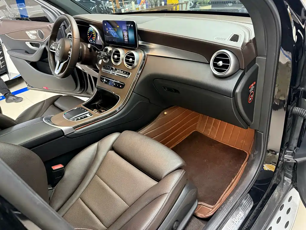 Mercedes-Benz GLC — миниатюра 11