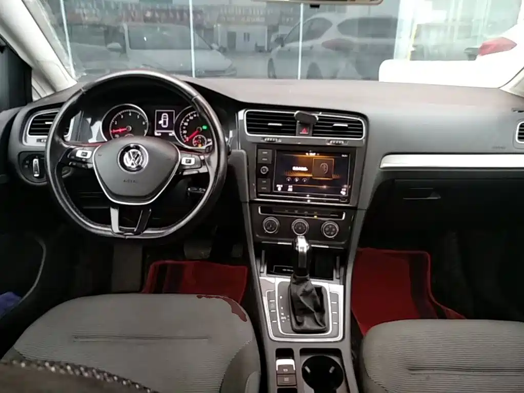 Volkswagen Golf — миниатюра 10