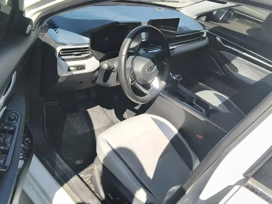 Geely Emgrand — миниатюра 9