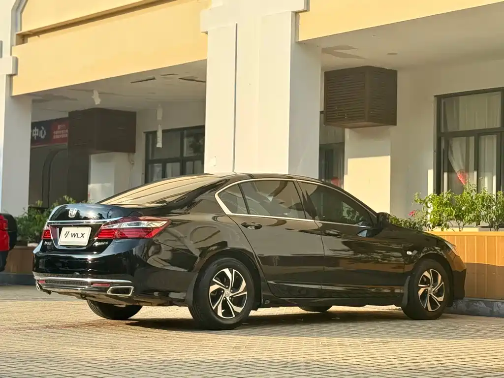 Honda Accord — миниатюра 15