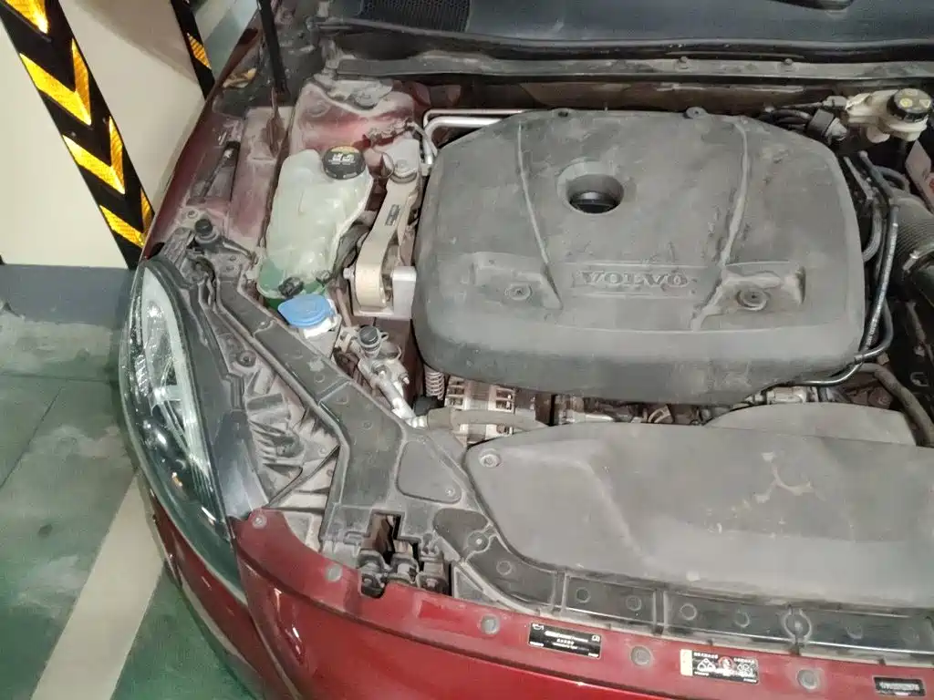 Volvo V40 — миниатюра 19