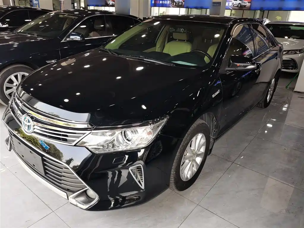 Toyota Camry 2016